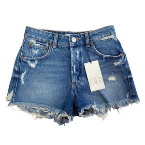 Zara Denim Mid-Rised Frayed Shorts Size 2